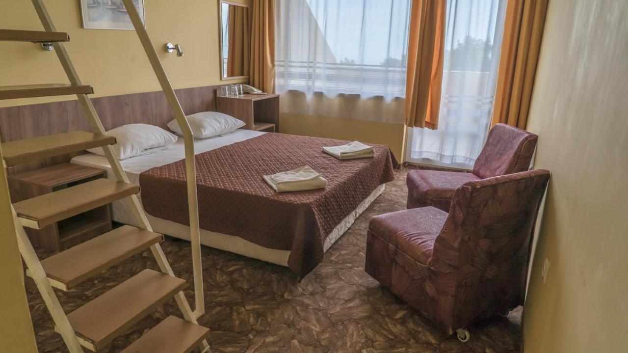 Park Hotel Persey Varna Eksteriør bilde