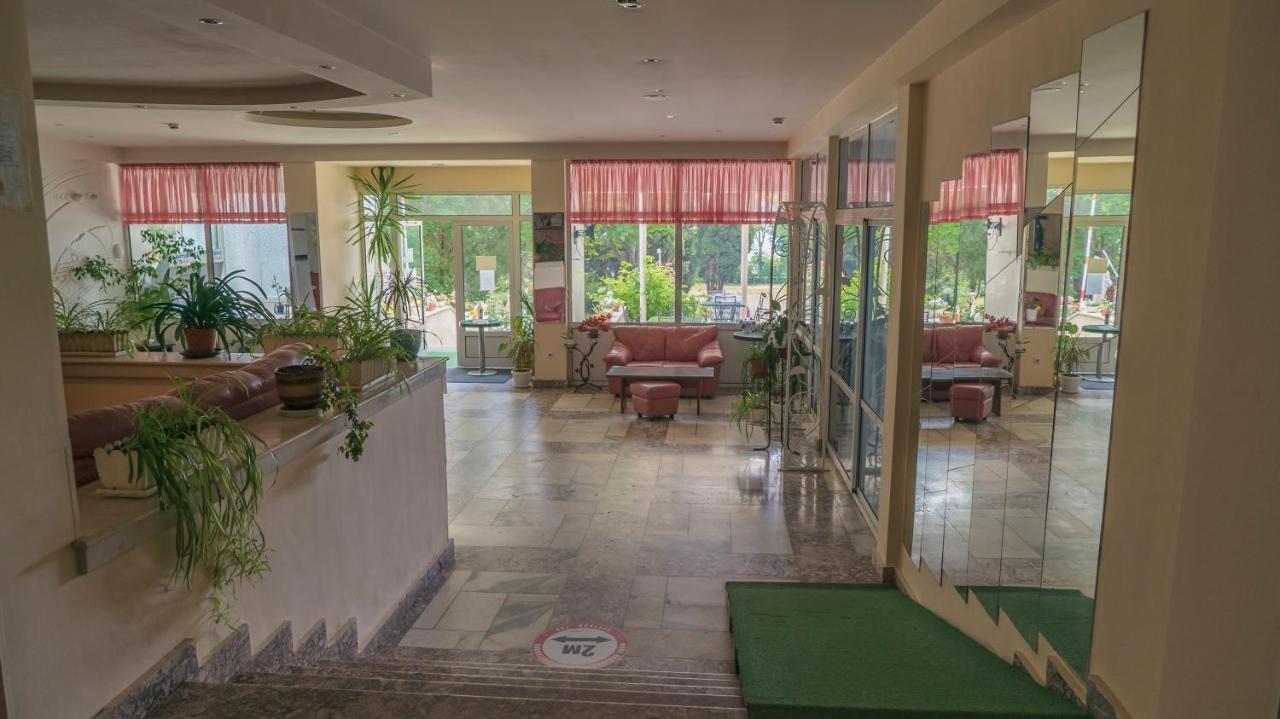 Park Hotel Persey Varna Eksteriør bilde